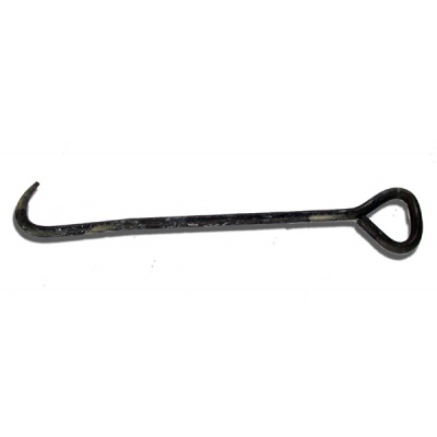 Heavy-duty steel hook fits all grates